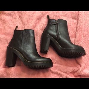 Dr Marten heeled ankle boot